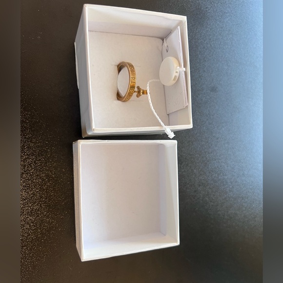 MAISON MARGIELA Gold Circle Number Logo Single Earring - Picture 2 of 3